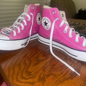 converse sneakers brand new